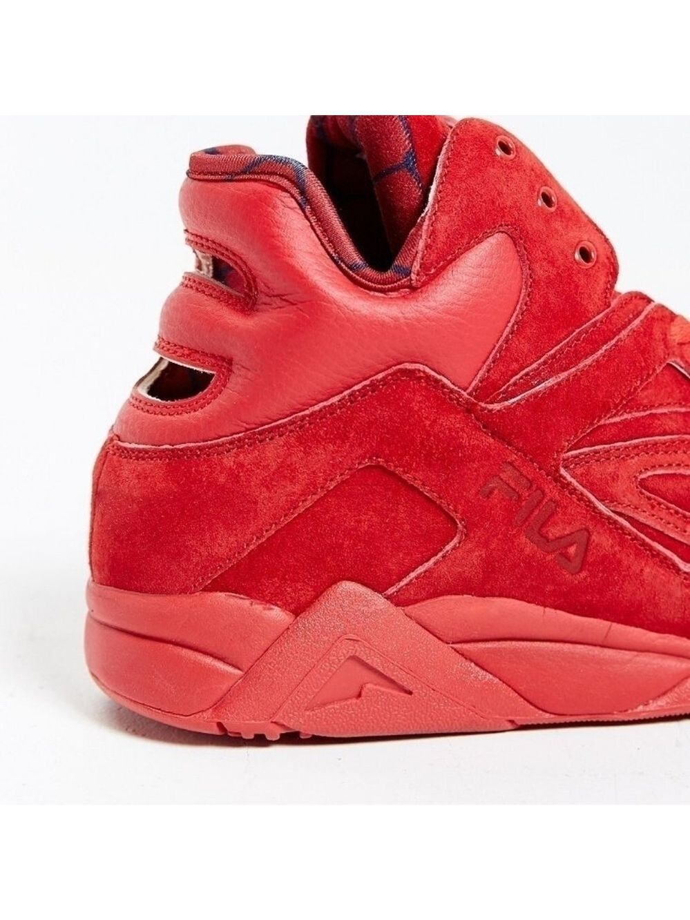 Fila The Cage Hightop Sneakers Size 5 Jrs.